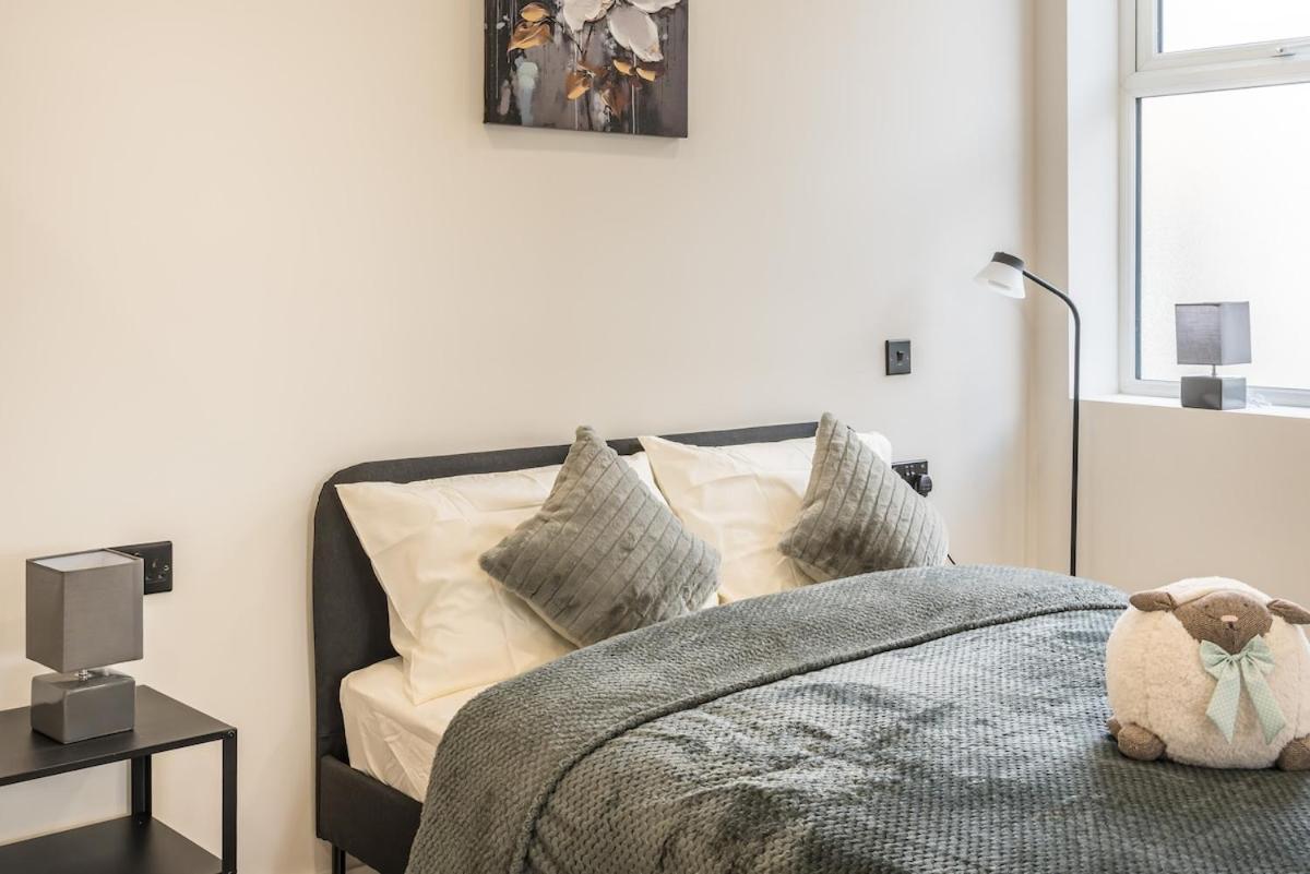 East16 Flat Londra